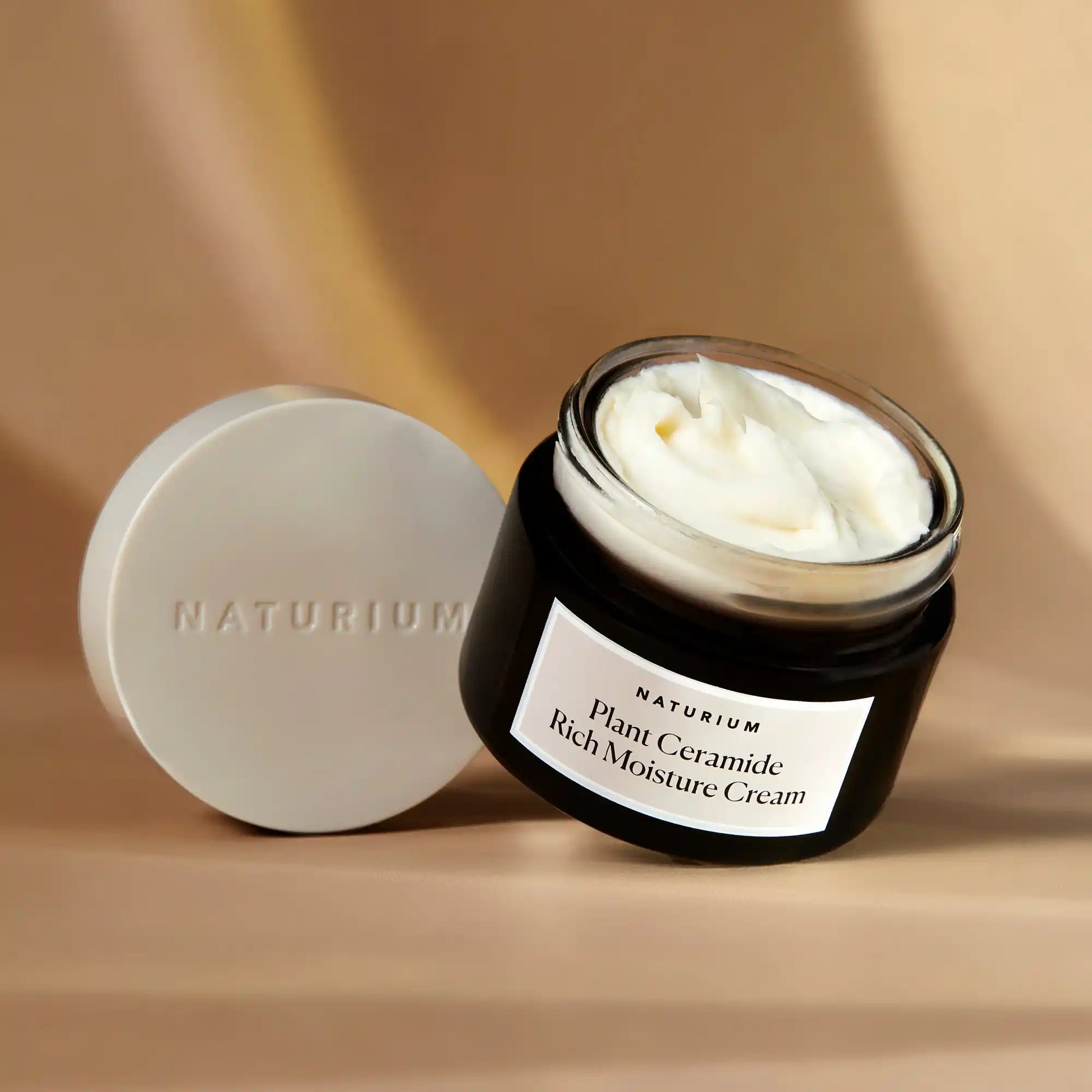 plant-ceramide-rich-moisture-cream-g0 plantceramide_0154-crop_1.webp